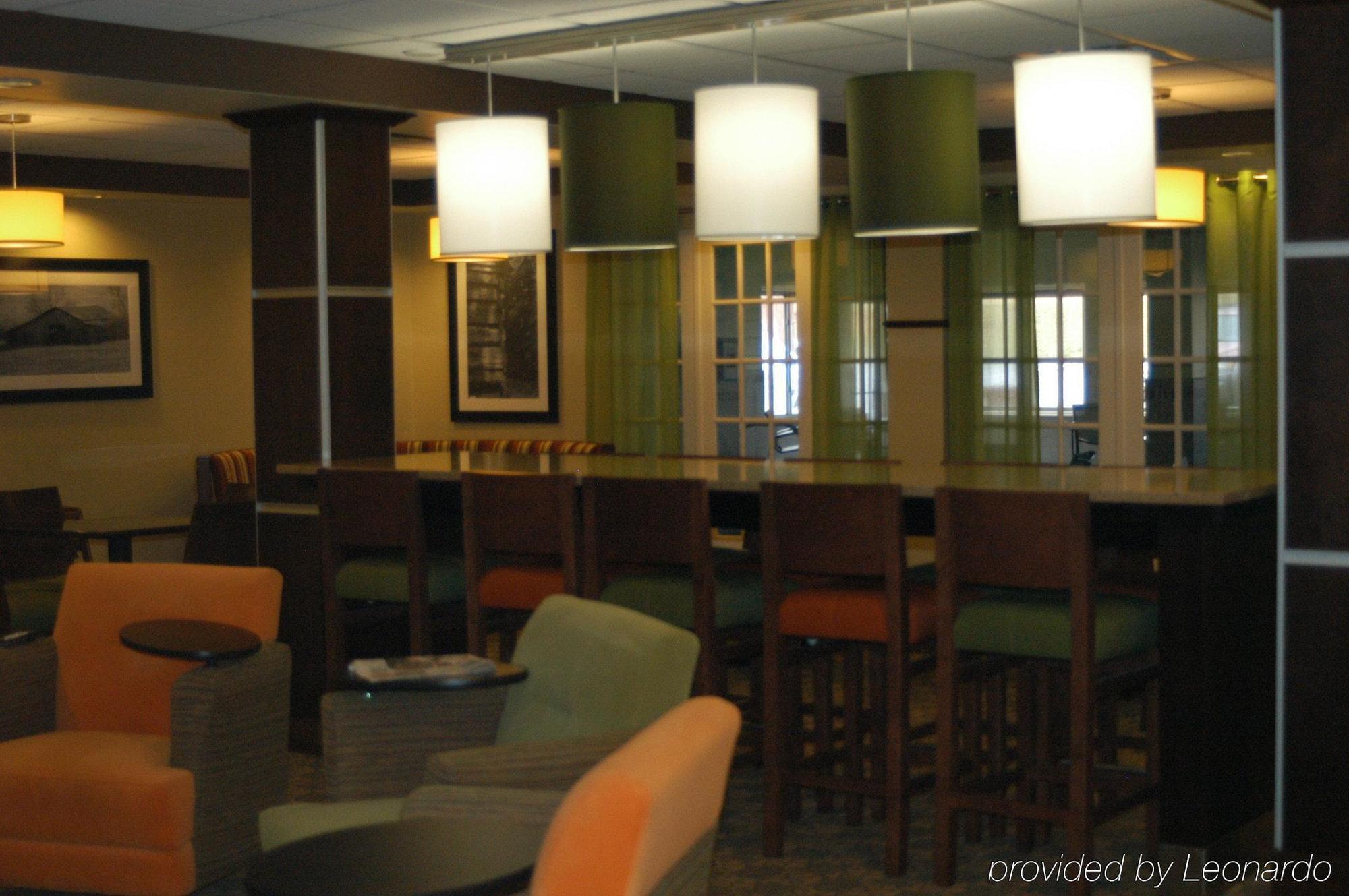Holiday Inn Express Athens By Ihg Ресторан фото