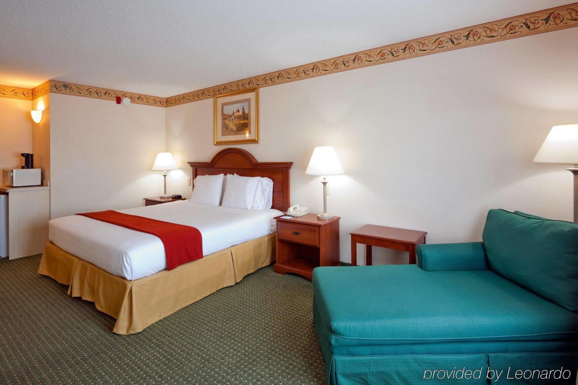 Holiday Inn Express Athens By Ihg Номер фото
